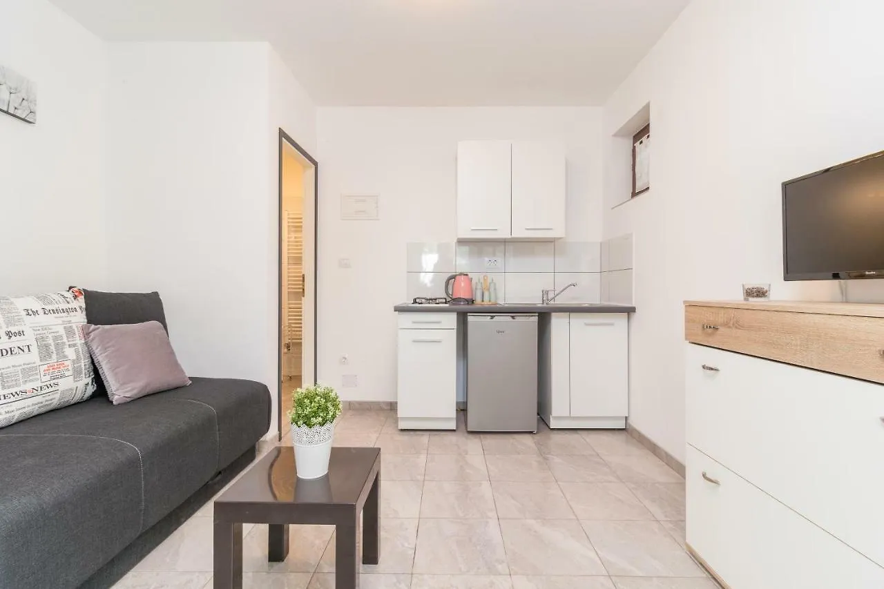 Apartments Rede Pola